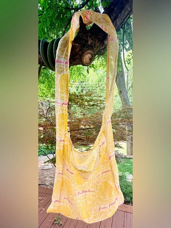 Free People Tote - Picture 1 of 3